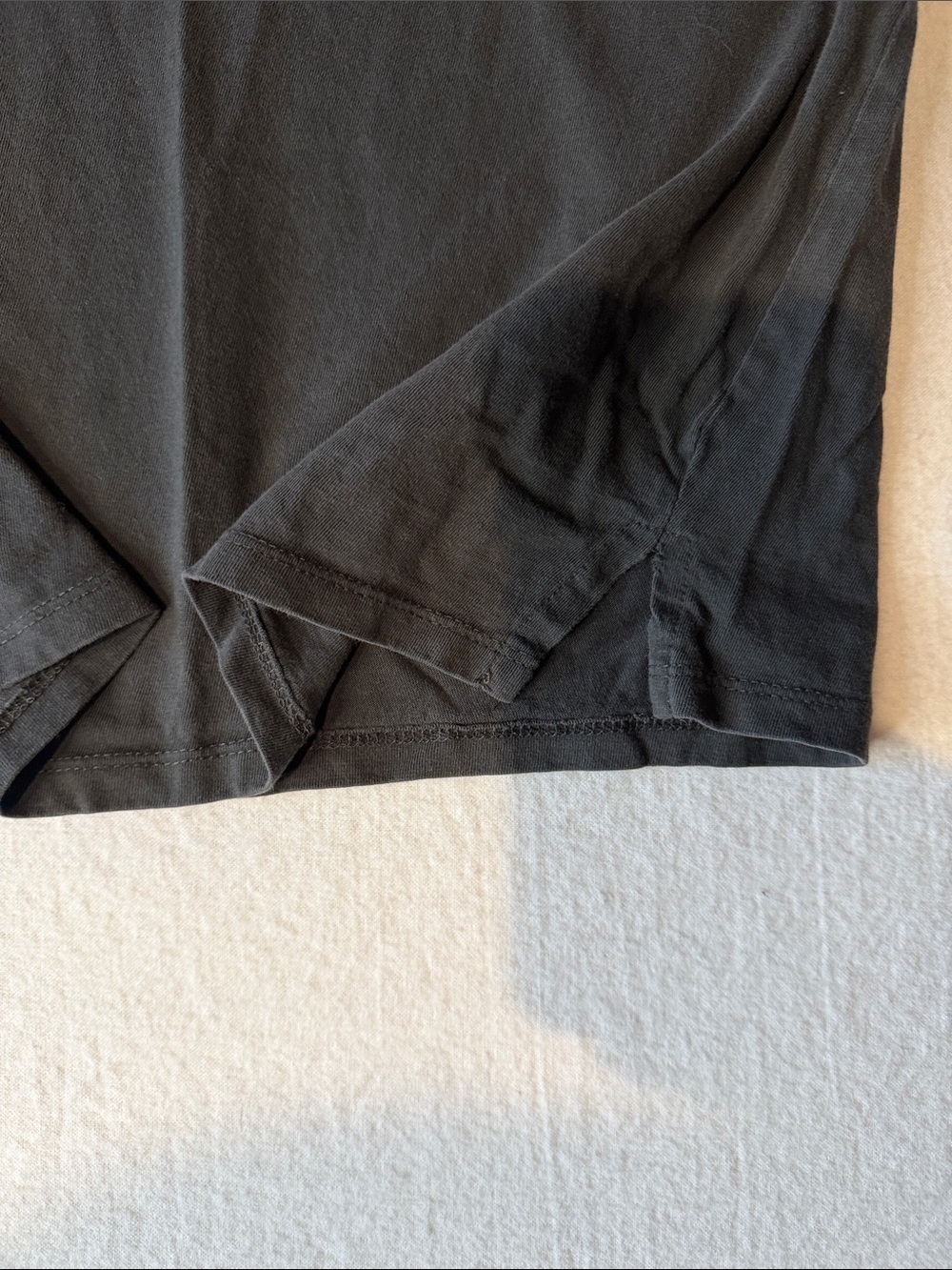 Cotton On Kids Black Tee with Eagle Graphic & Metallic writing size 9-10 - Picture 5 of 6
